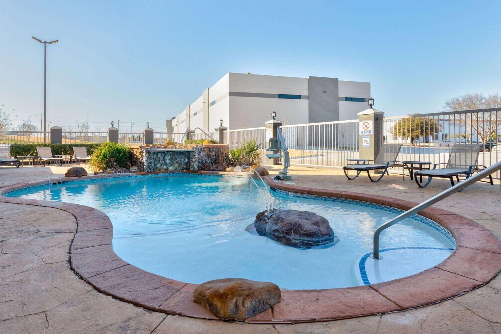 La Quinta By Wyndham Allen At The Village Luaran gambar