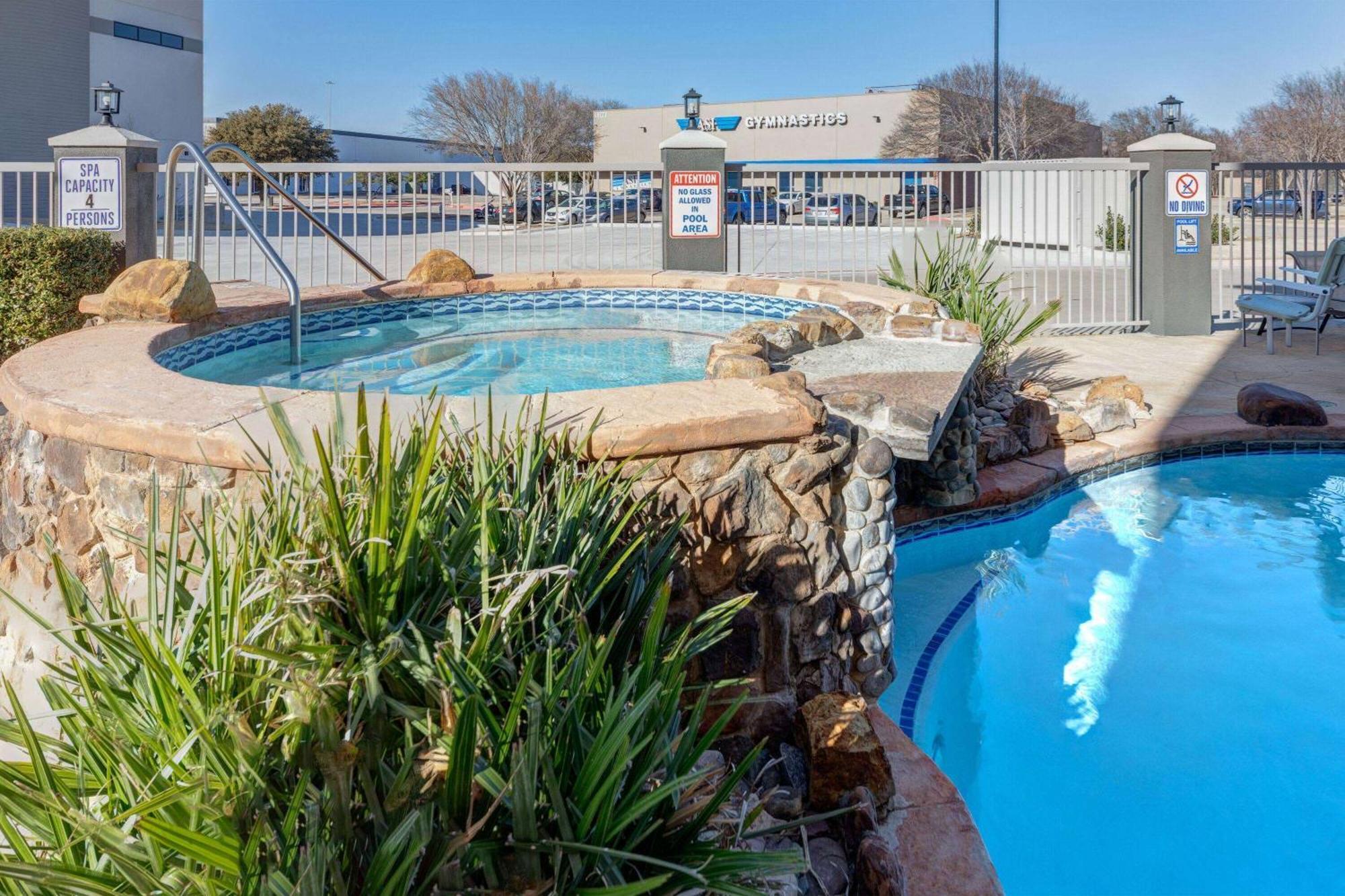 La Quinta By Wyndham Allen At The Village Luaran gambar