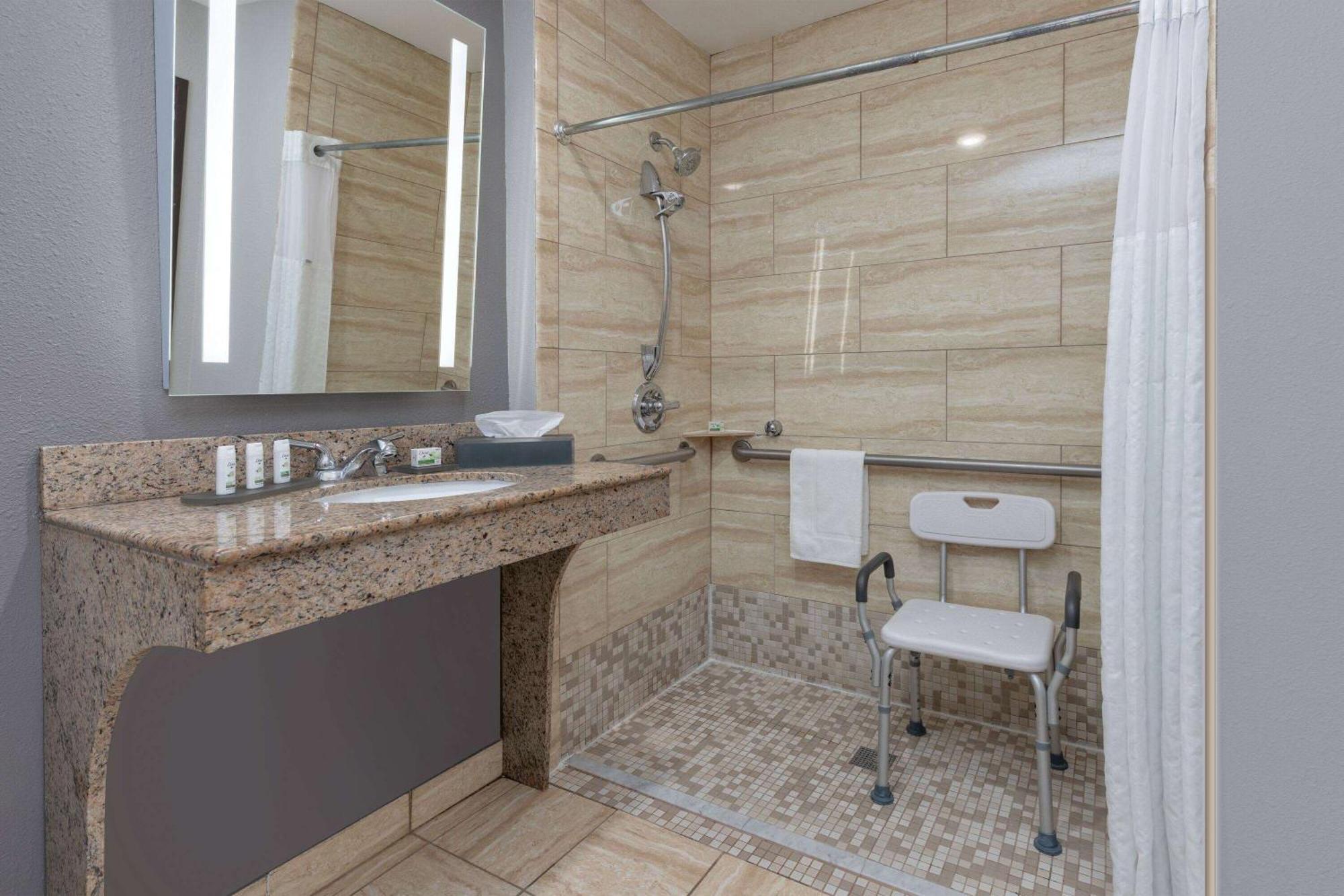 La Quinta By Wyndham Allen At The Village Luaran gambar